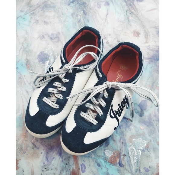 Juicy Couture Shoes - 🎉Juicy Couture Navy White Suede Vintage Sneaker🎉